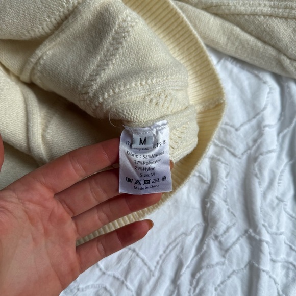 Anrabess Cream Cardigan with Embroidered Accents Lettering Patchwork Thick - Picture 12 of 12